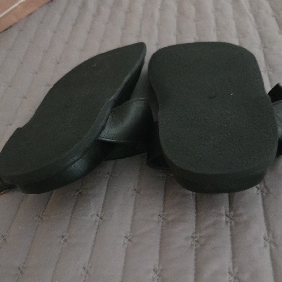 Chic Black Leather Sandals with Gold Buckle (New) - Picture 6 of 7